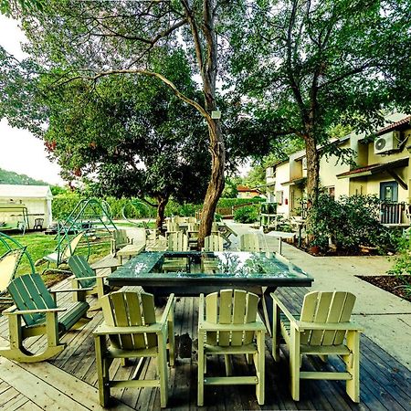 Nuriel Fruit & Guest House Sheʼar Yashuv Eksteriør billede
